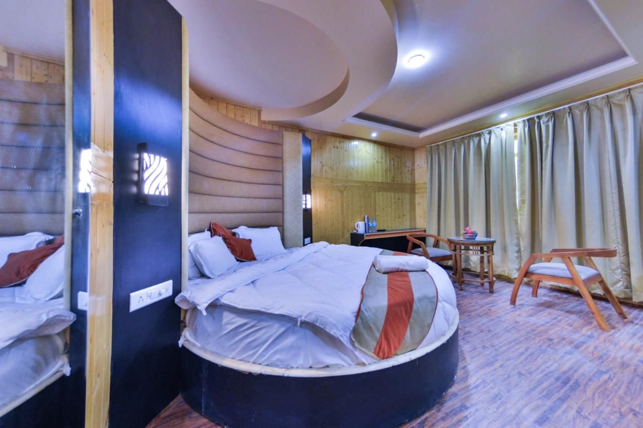 Deluxe Premium Room with Balcony