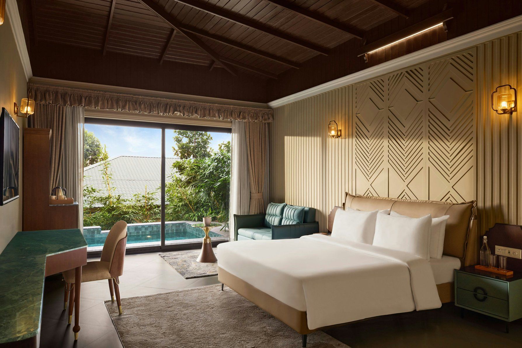 Fern Classic Premium, Guest room, 1 King, Garden view