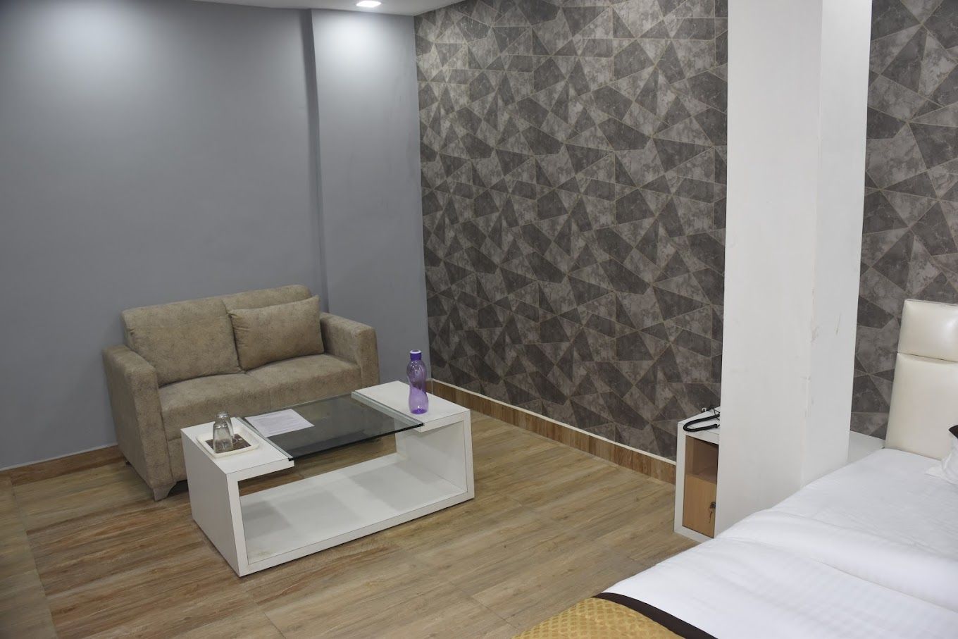 Aditya International, Motihari Suite Room 6