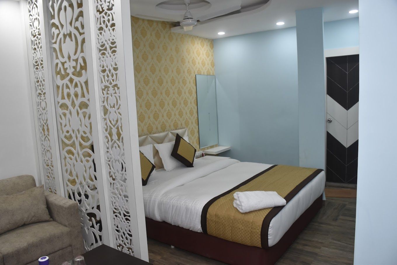 Aditya International, Motihari Suite Room