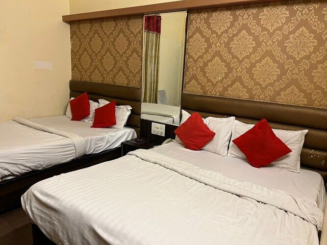 Maharani (Queen) Family Room