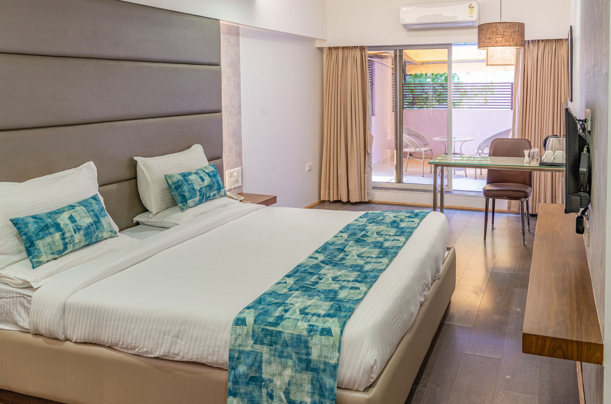 Hotel Dakshin Grandeur Executive Room