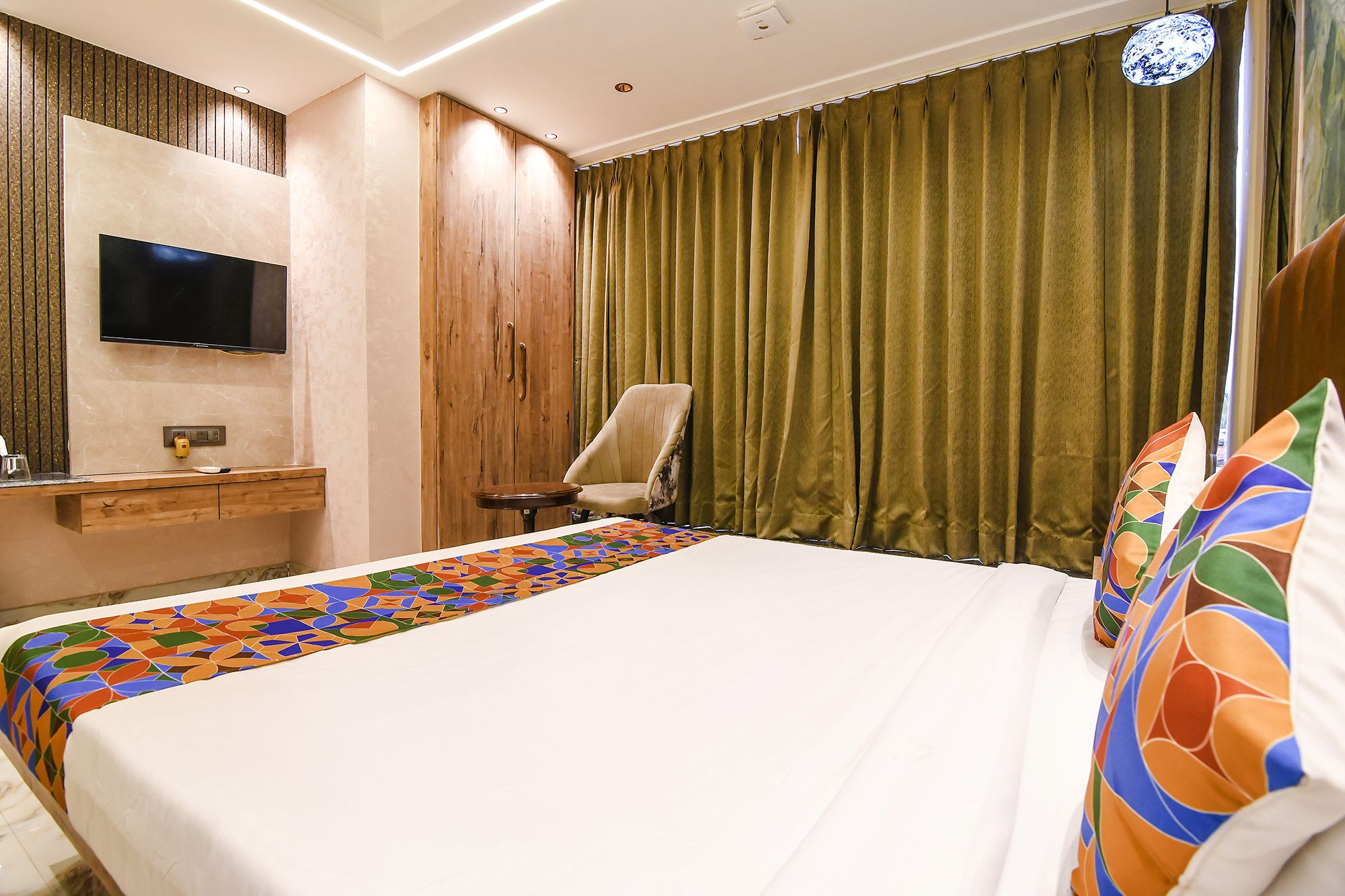 FabHotel Prime Krishna Regency Deluxe Room 4