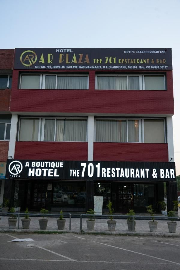 A R Plaza, Chandigarh