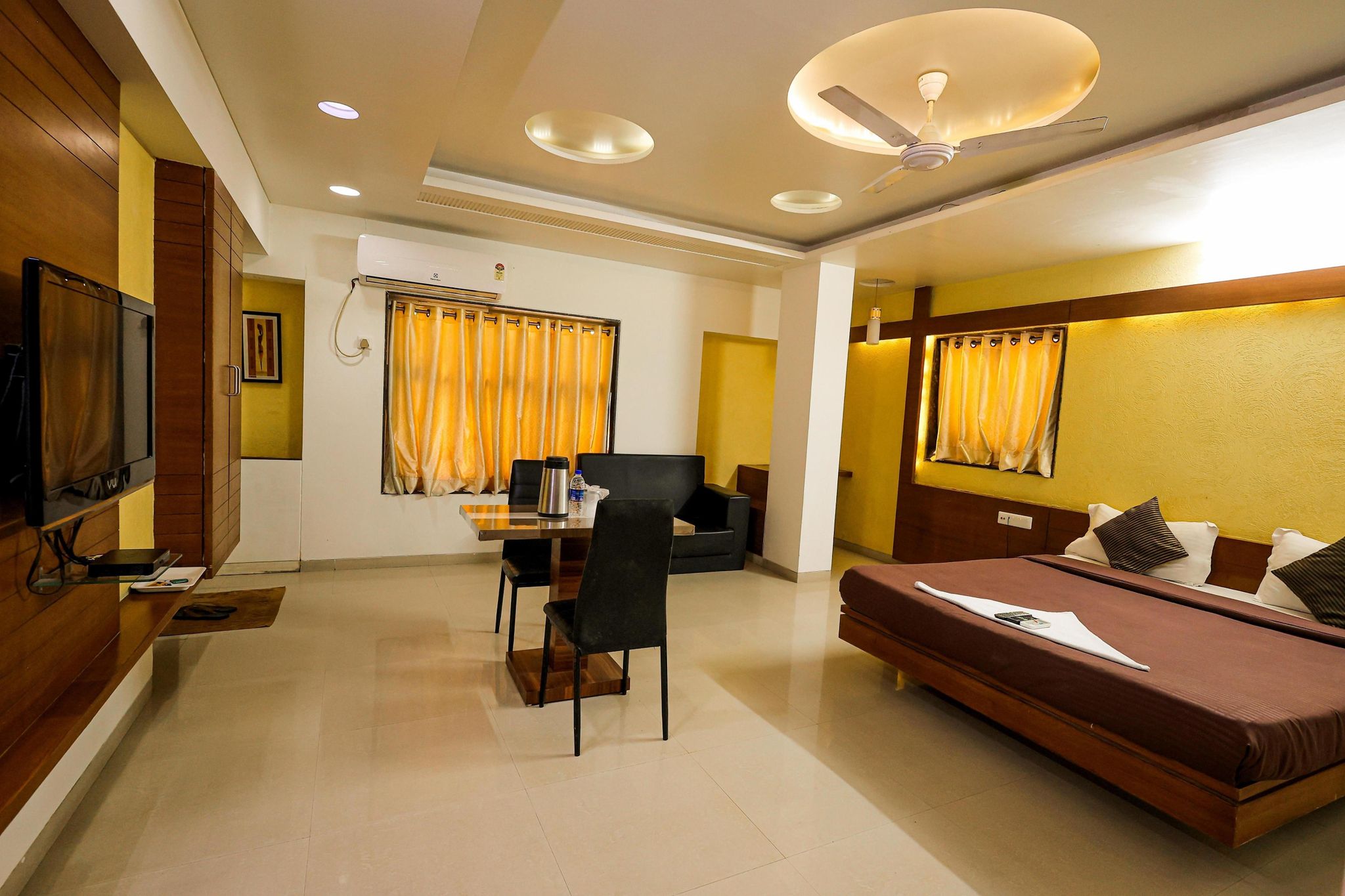 Hotel Apex Ankleshwar