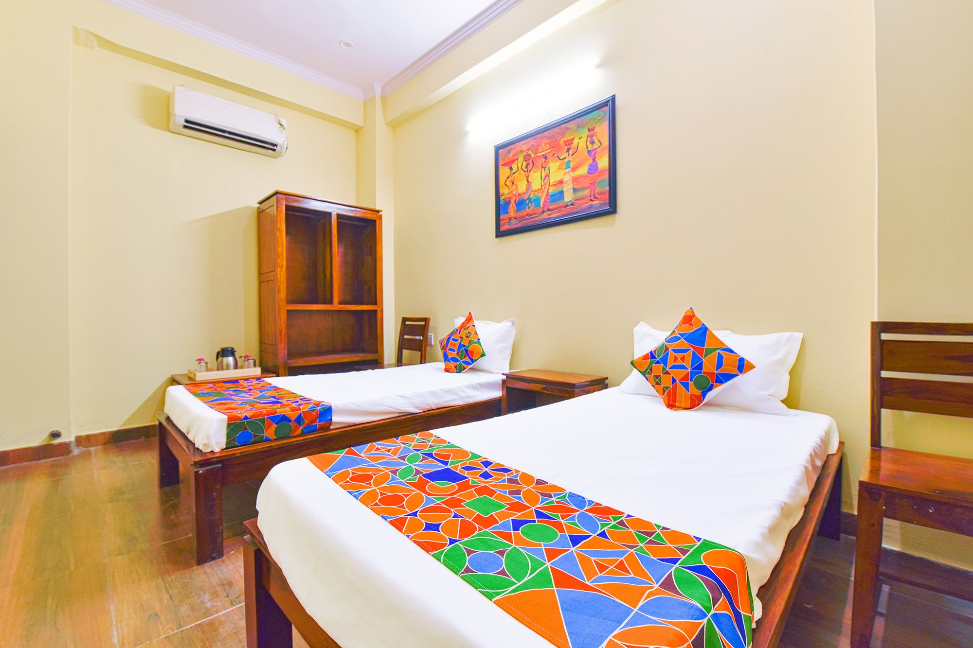 FabHotel Golden Manor Inn Deluxe Room 2