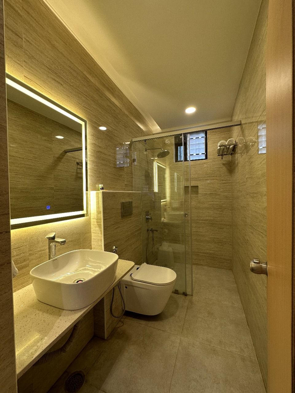 Western Suites Studio Suite with Kitchenette 4