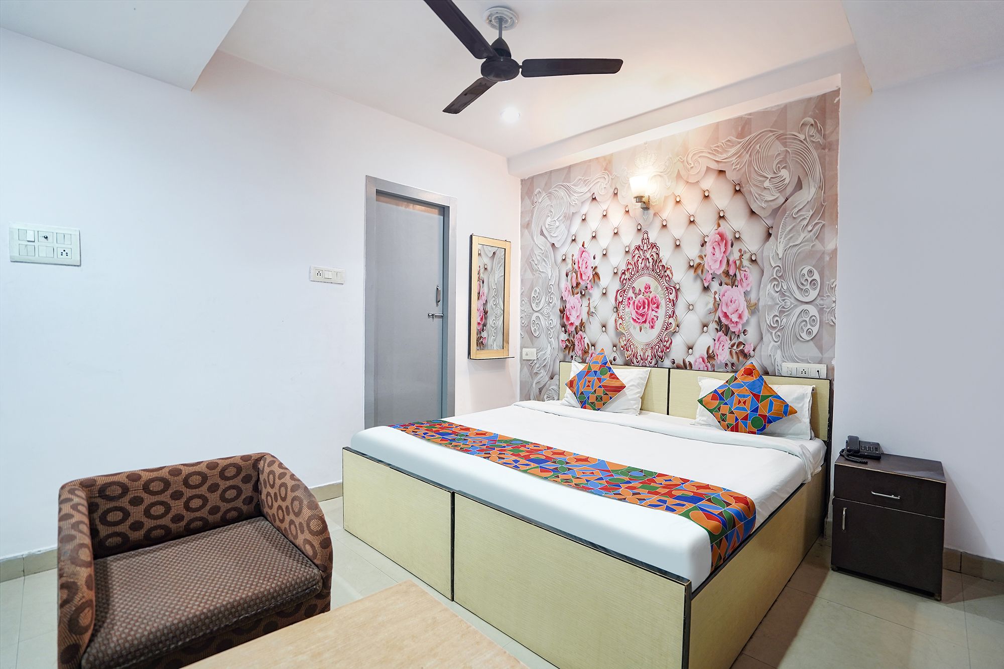 Via R Inn Deluxe Room 3