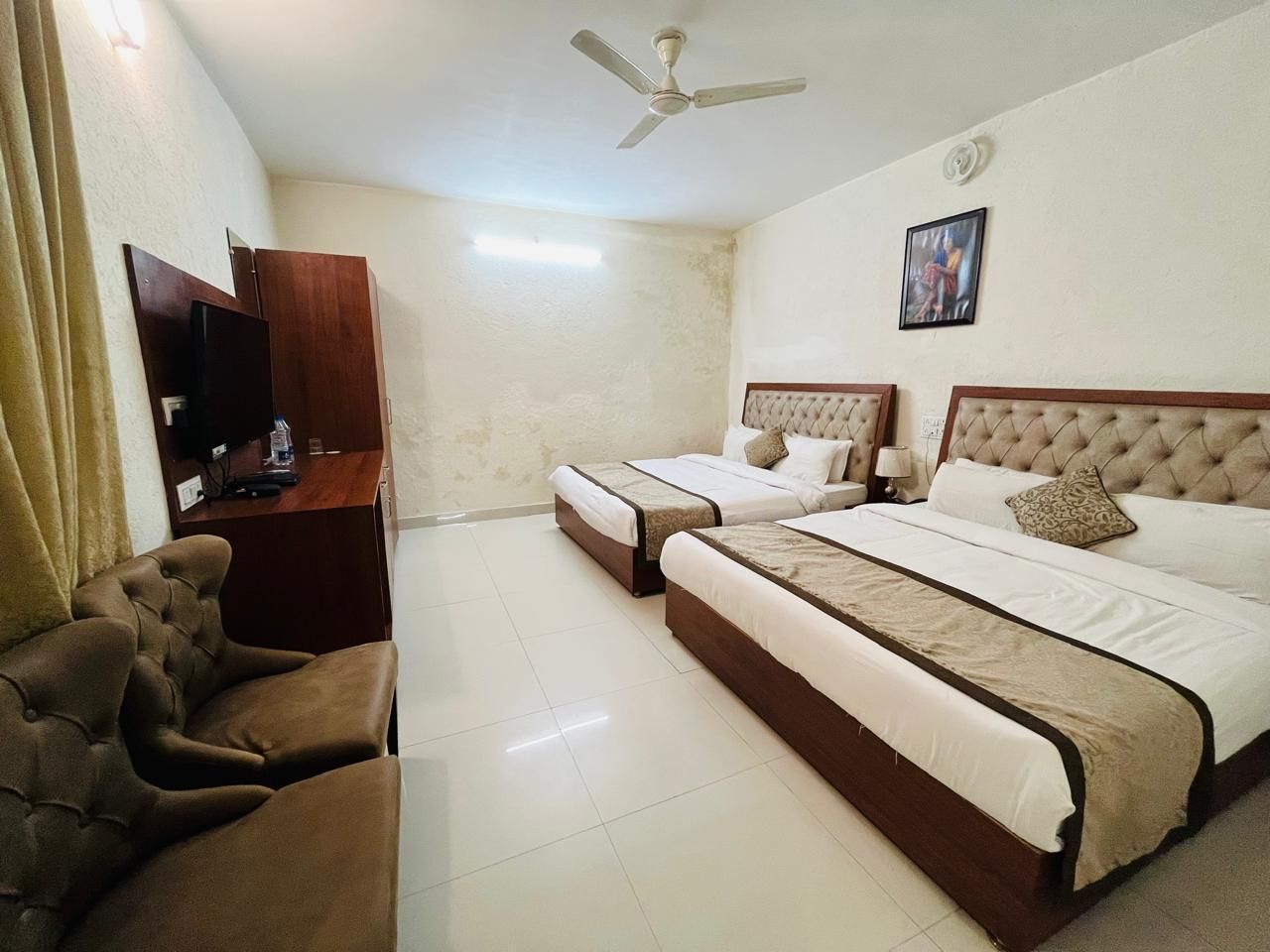 The Empire Resort  EMPIRE EXECUTIVE ROOM 3