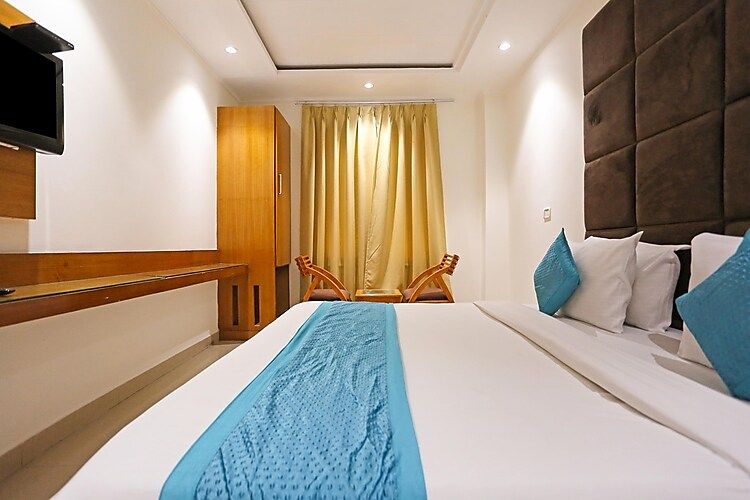 SUIT ROOM WITH AIRPORT DROP OR PIC UP