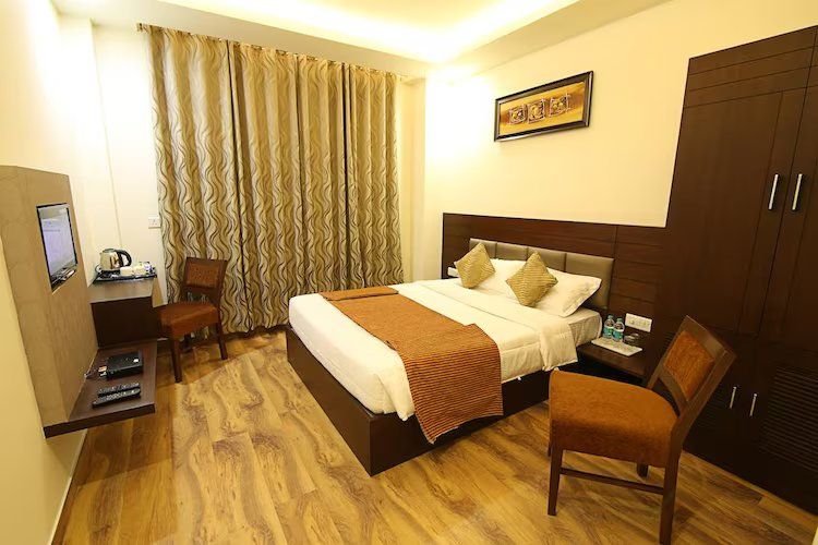 HHW Hotel- Agra Classic Room 4