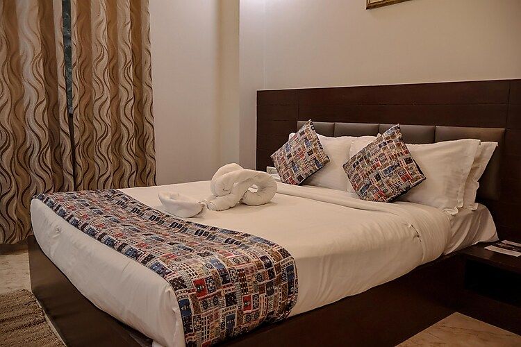 HHW Hotel- Agra Classic Room 2