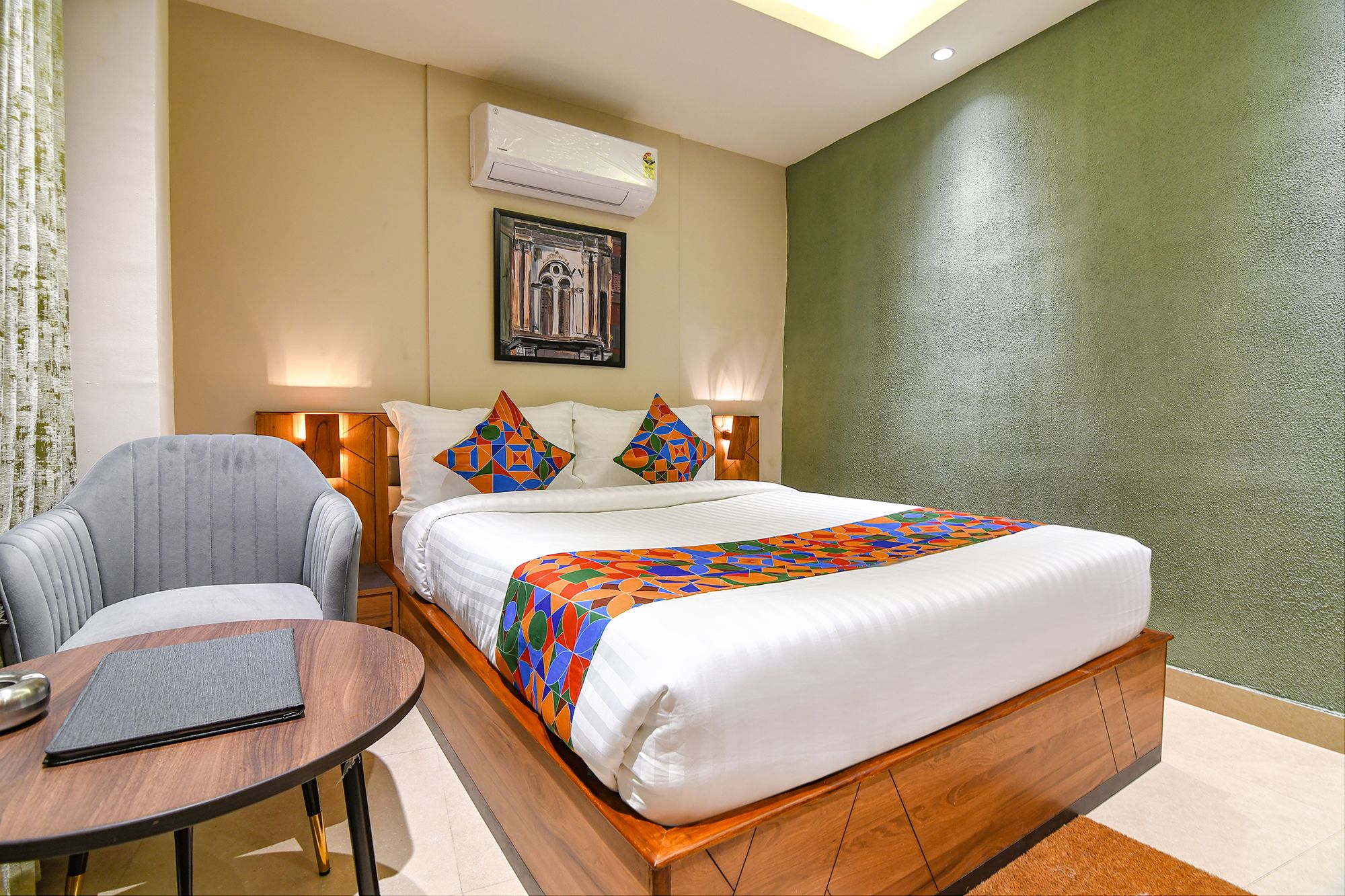  FabHotel Prime Swagatam International Deluxe Room 2