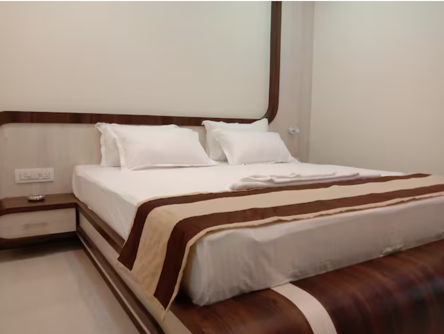 Hotel Shivaanjali Executive Room