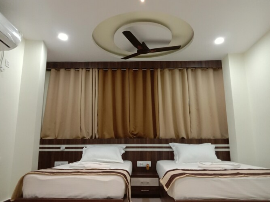 Hotel Shivaanjali Super Executive Room