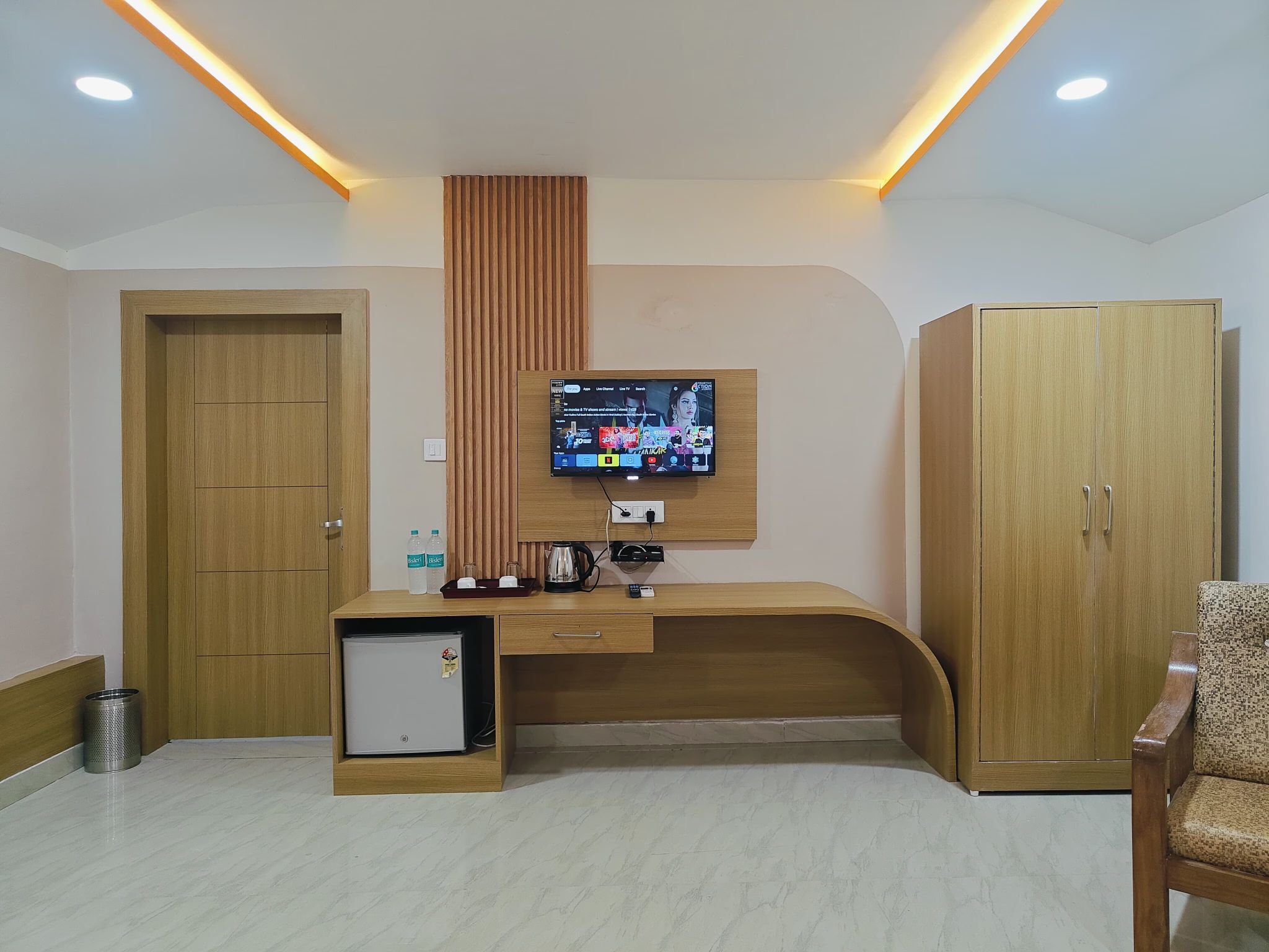 Natures Lap Resort Super Deluxe Room 4