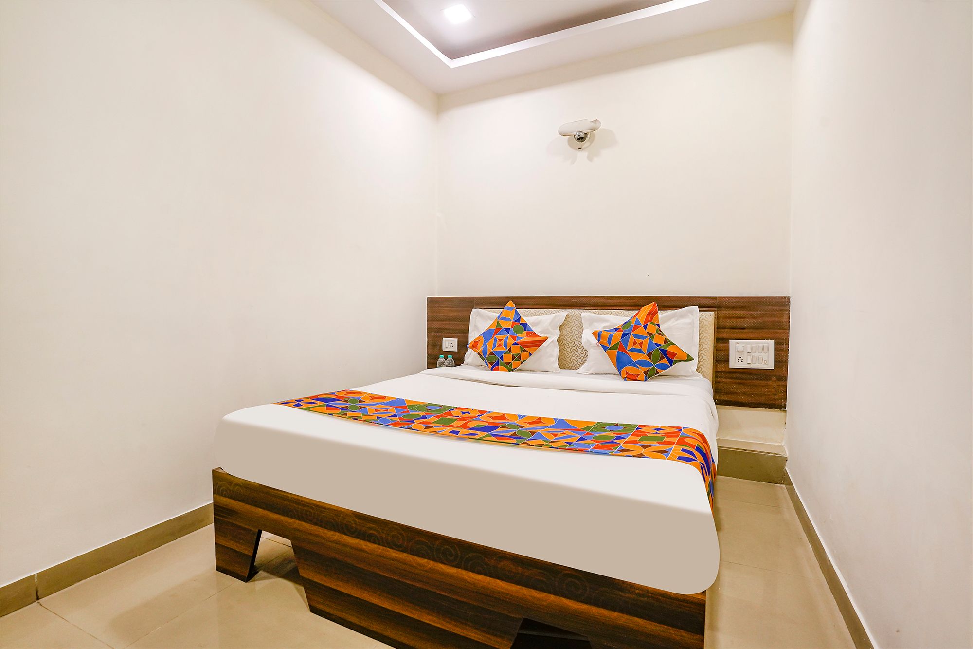 FabExpress Accore Inn Deluxe Room 