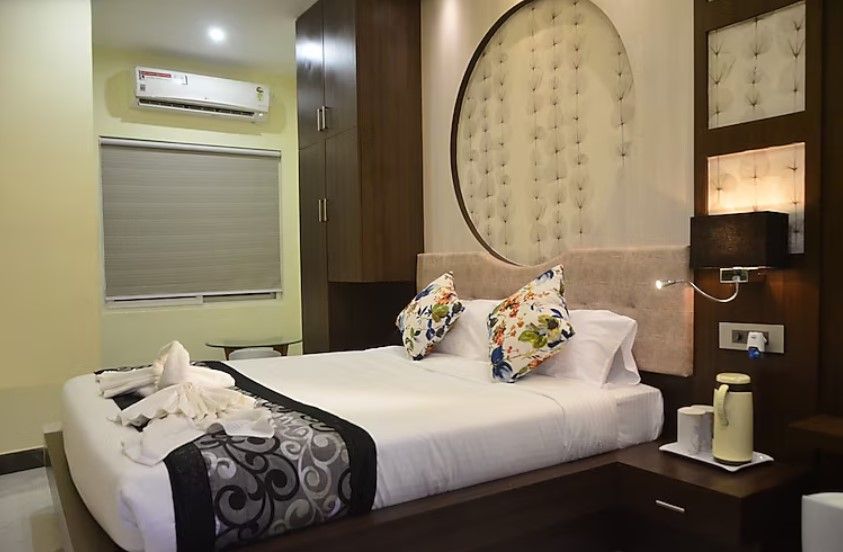 Zaika International Deluxe Room