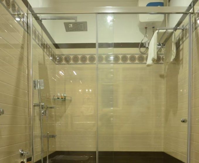 Zaika International Deluxe Room 3