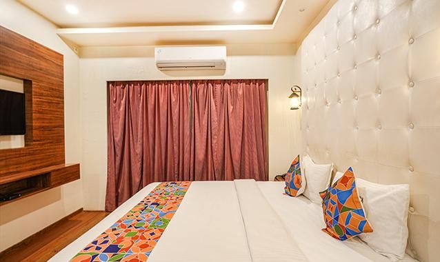 FabHotel Prime The Vintage Inn Deluxe Room 2