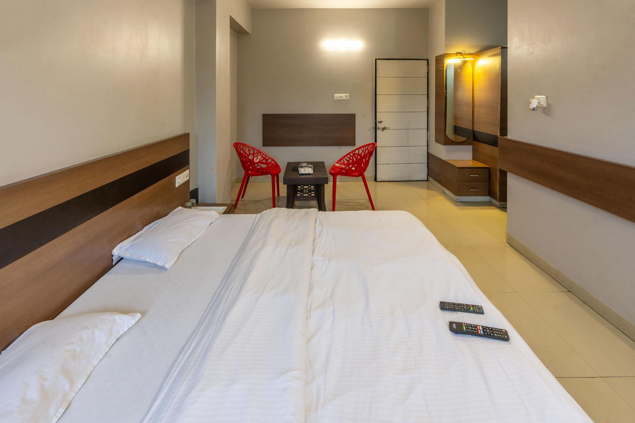 Semi Deluxe I Non AC