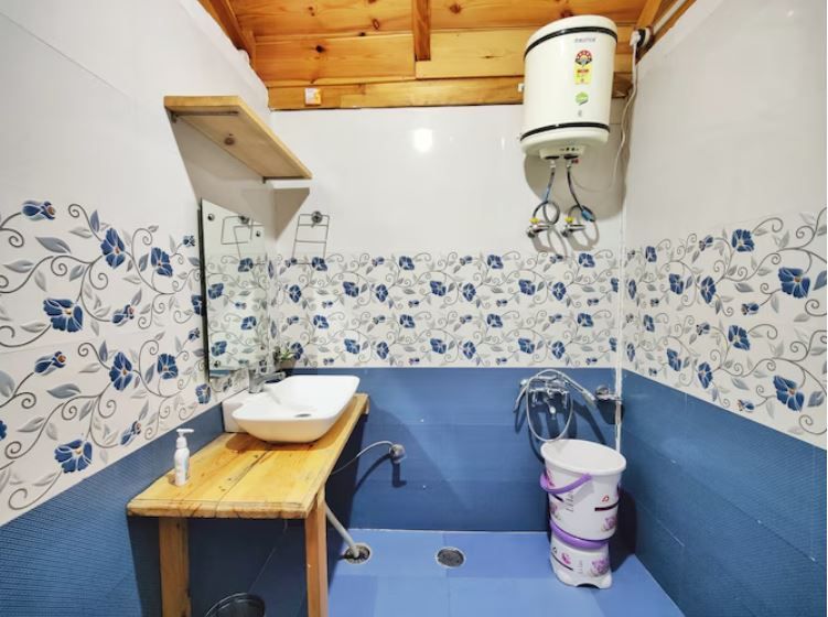 Mid Conifer | Resort & Cottages Deluxe cottage ( Snow Capped Mountains View ) 15