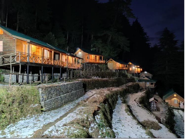 Mid Conifer | Resort & Cottages Deluxe cottage ( Snow Capped Mountains View ) 8