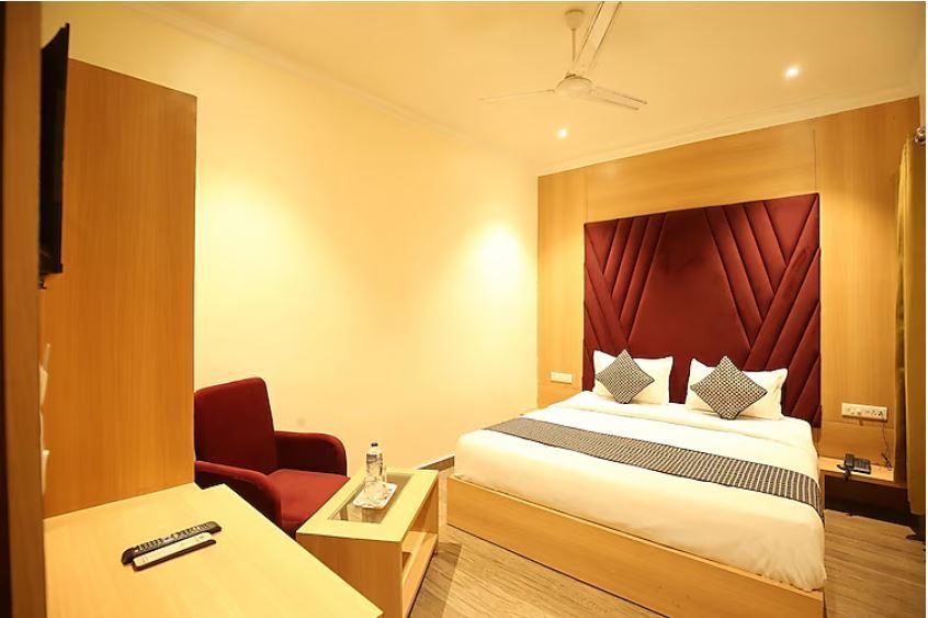 Hotel Nayyar Regency Near Golden Temple Deluxe Room 7