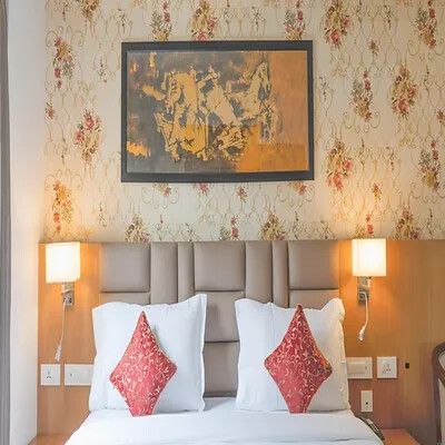 Deluxe Room with Valley View