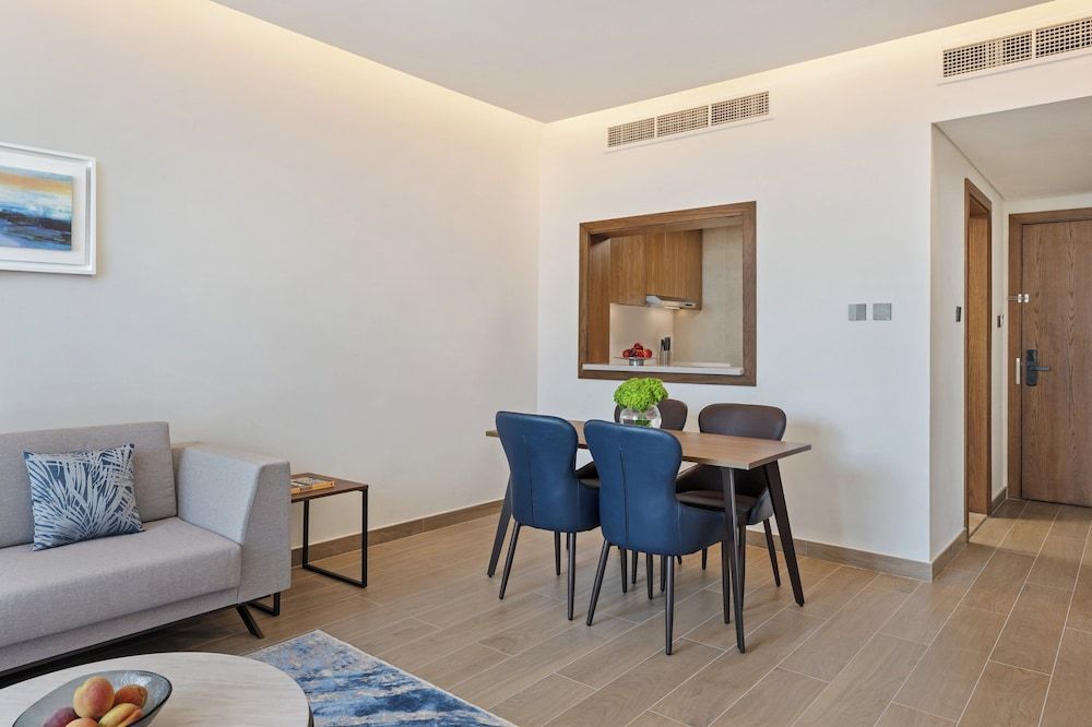 Beach Bay Hotel Mirfa One Bedroom Apartment 4