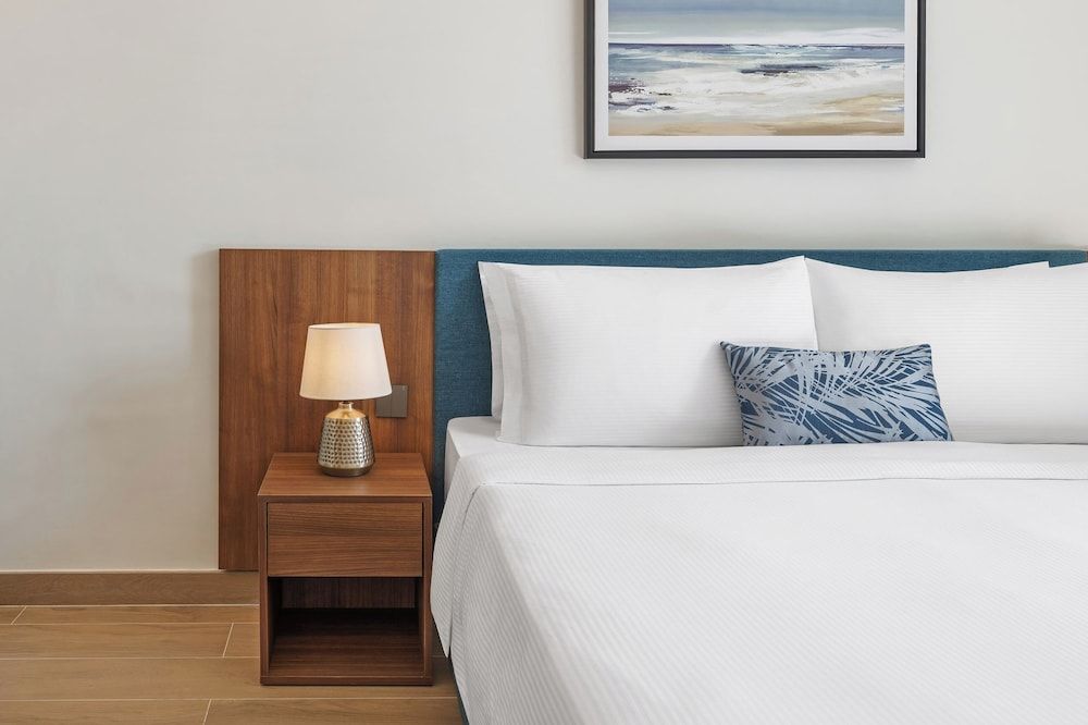 Beach Bay Hotel Mirfa One Bedroom Apartment 2