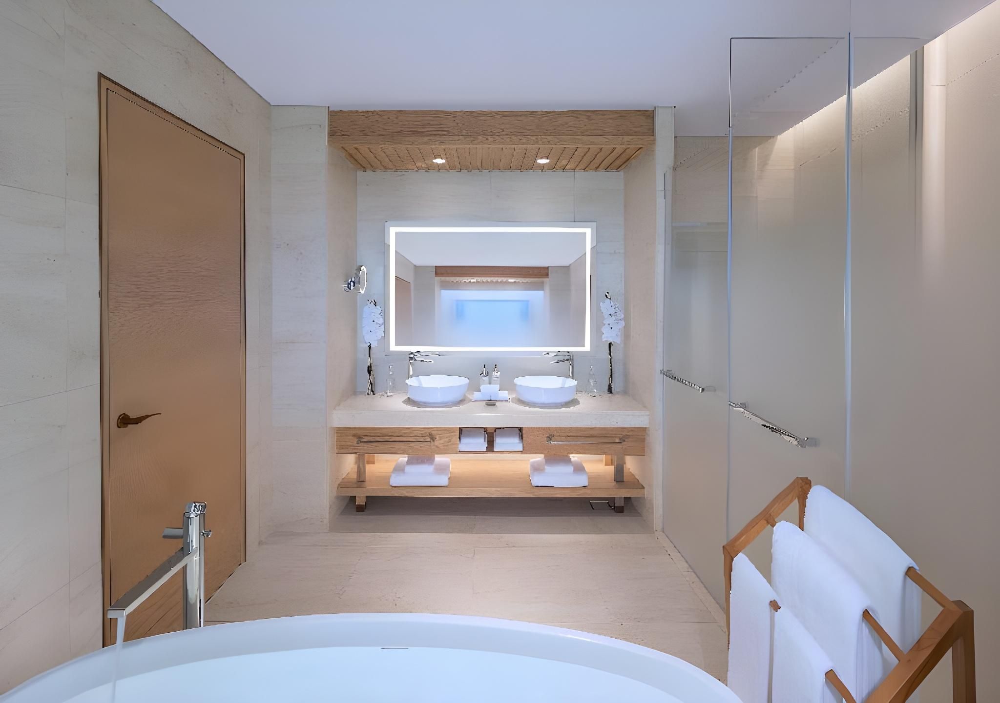 Premier Room