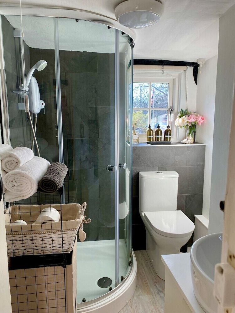 Chestnut Tree Deluxe Double Room, Private Bathroom, Garden View (Chestnut) 3