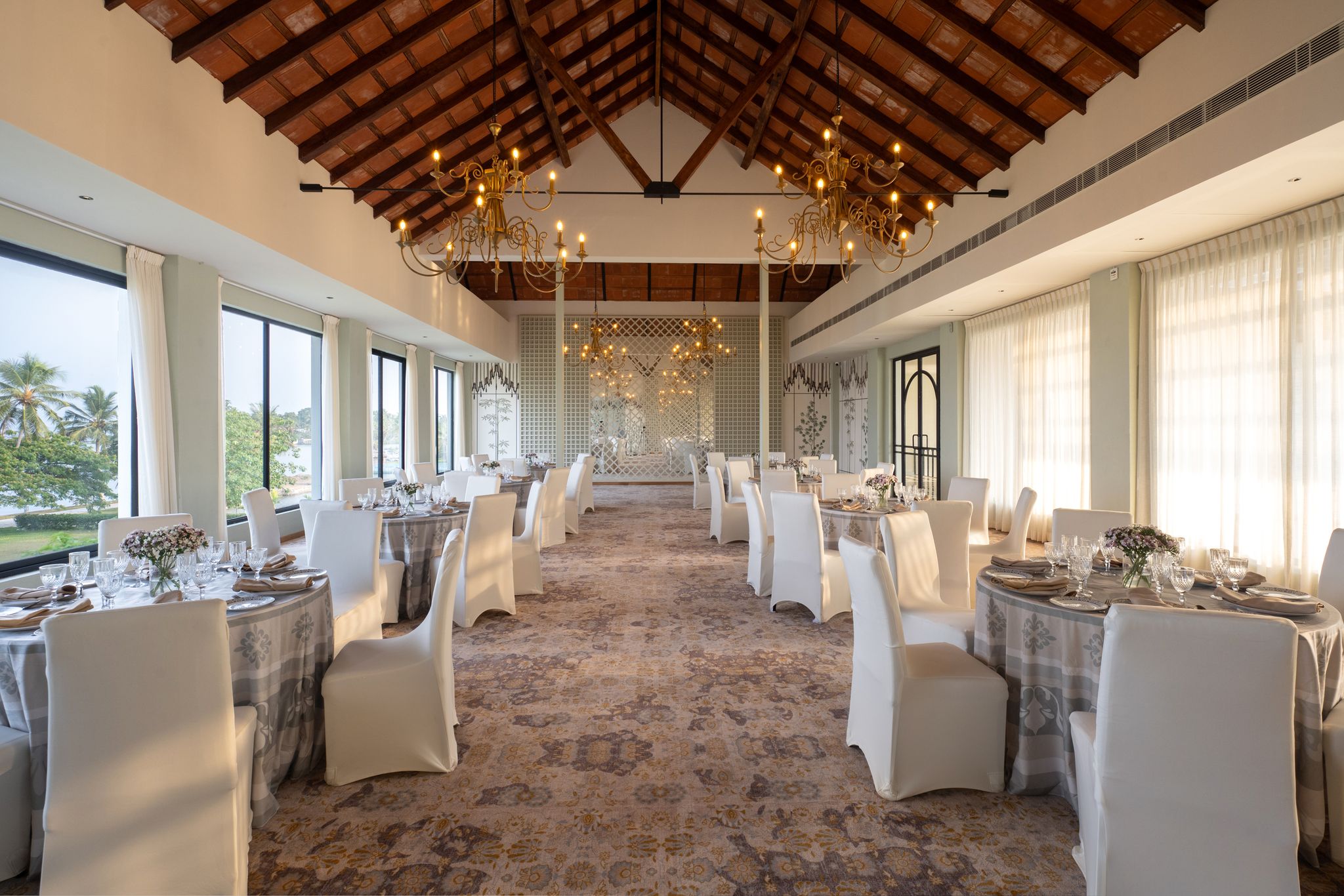 Food & Dining