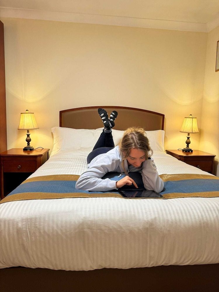 Royal Swan Ashley Manor Executive Double