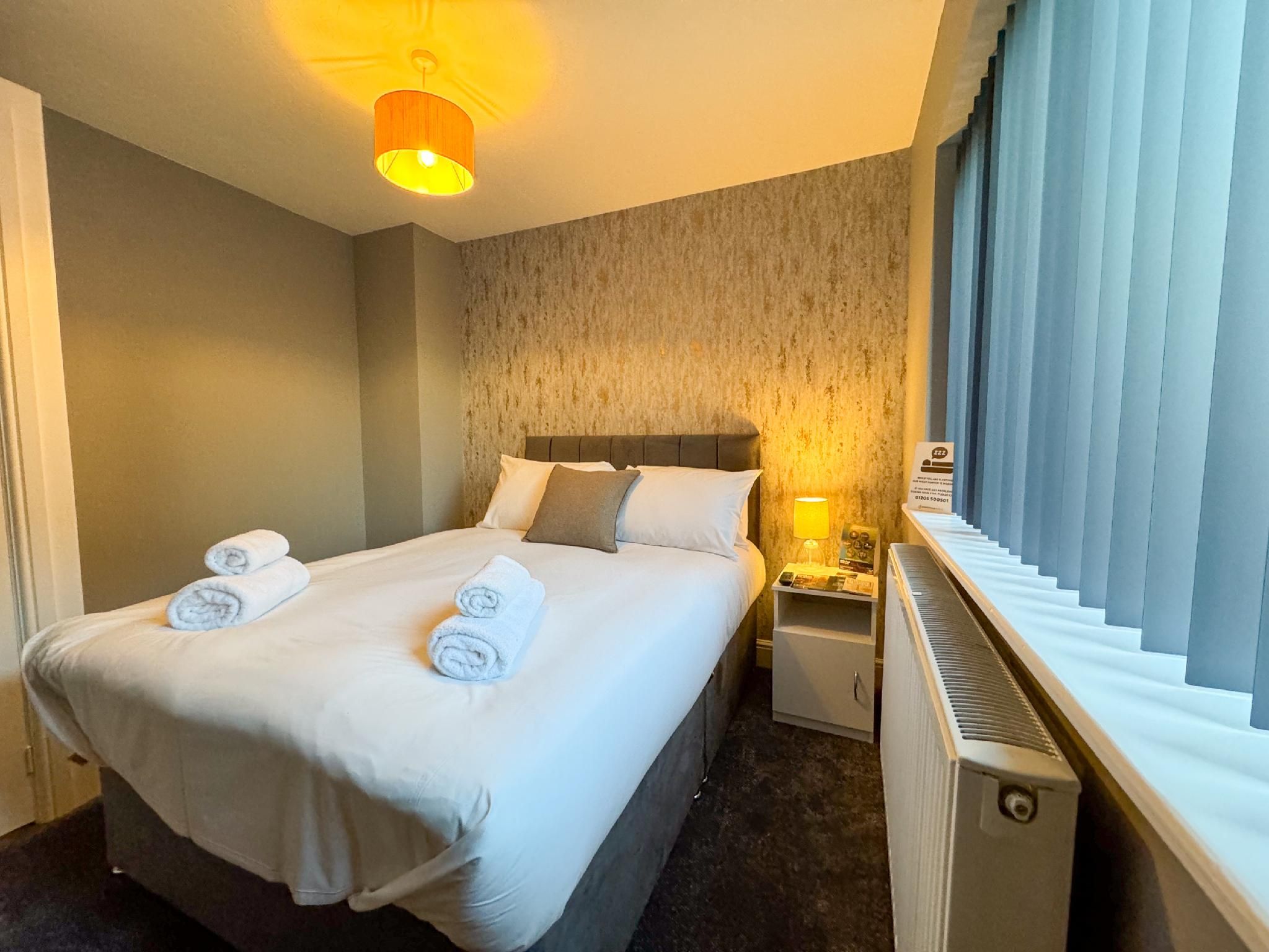 Billy's Place Courtyard view-Budget-King-Shared Bathroom