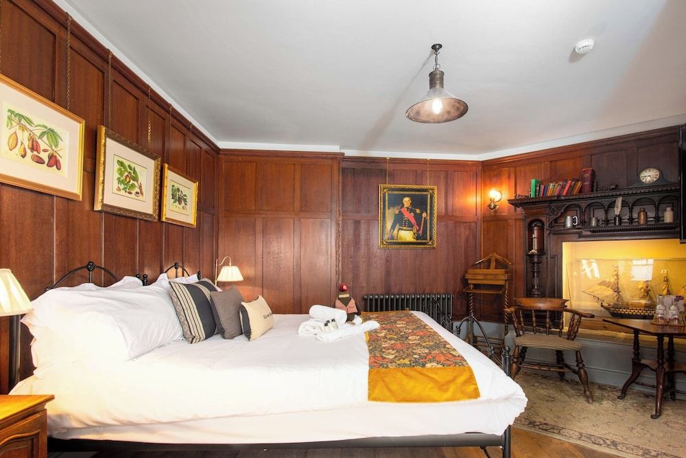 1777 The Albion Comfy Accessible Double Room