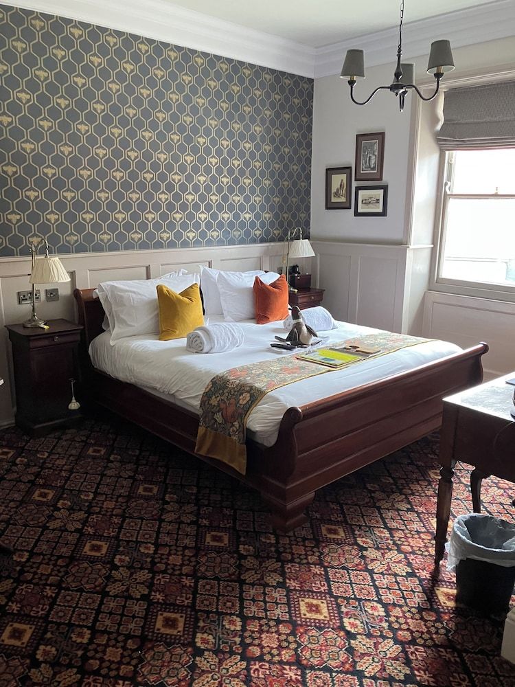 1777 The Albion Deluxe Plus Double Room 4