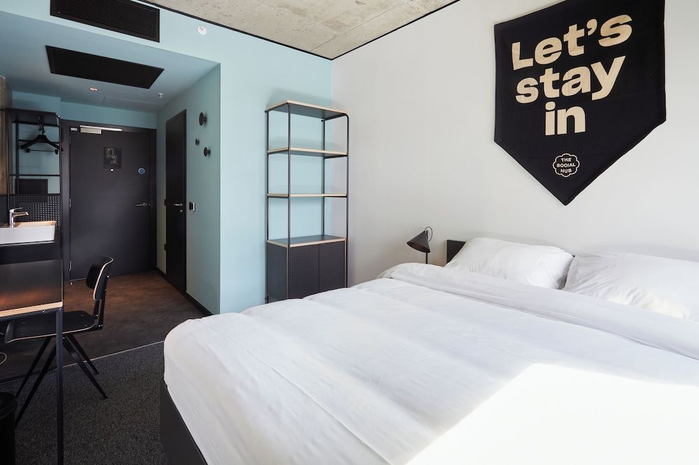 The Social Hub Glasgow Executive Room 2