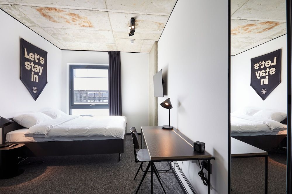 The Social Hub Glasgow Executive Room