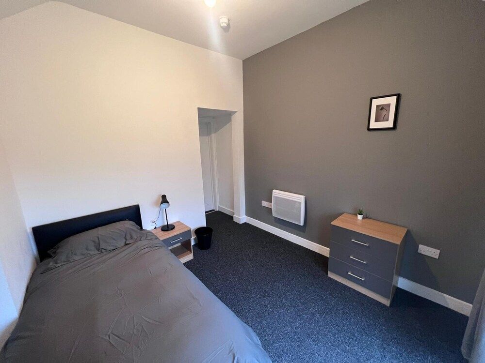 Standard Room, 2 Twin Beds (Shared)