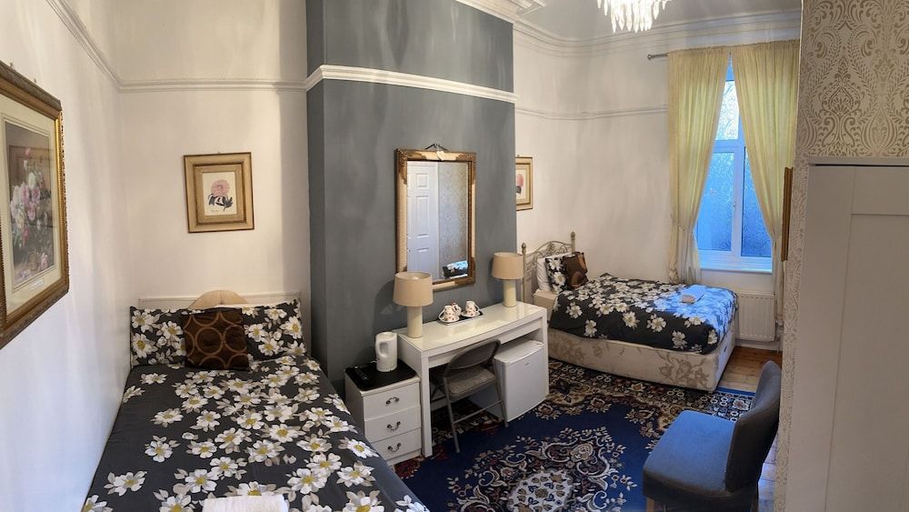 Ocean Road Rooms Standard Triple Room 9