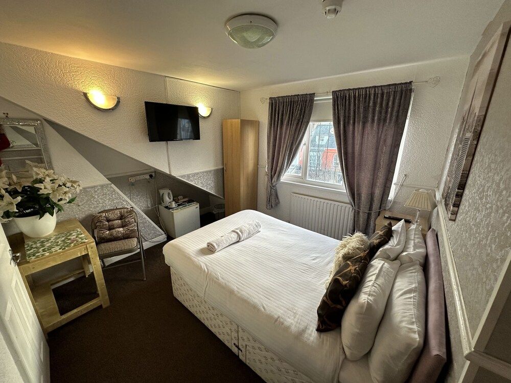 Ocean Road Rooms Standard Double Room 11