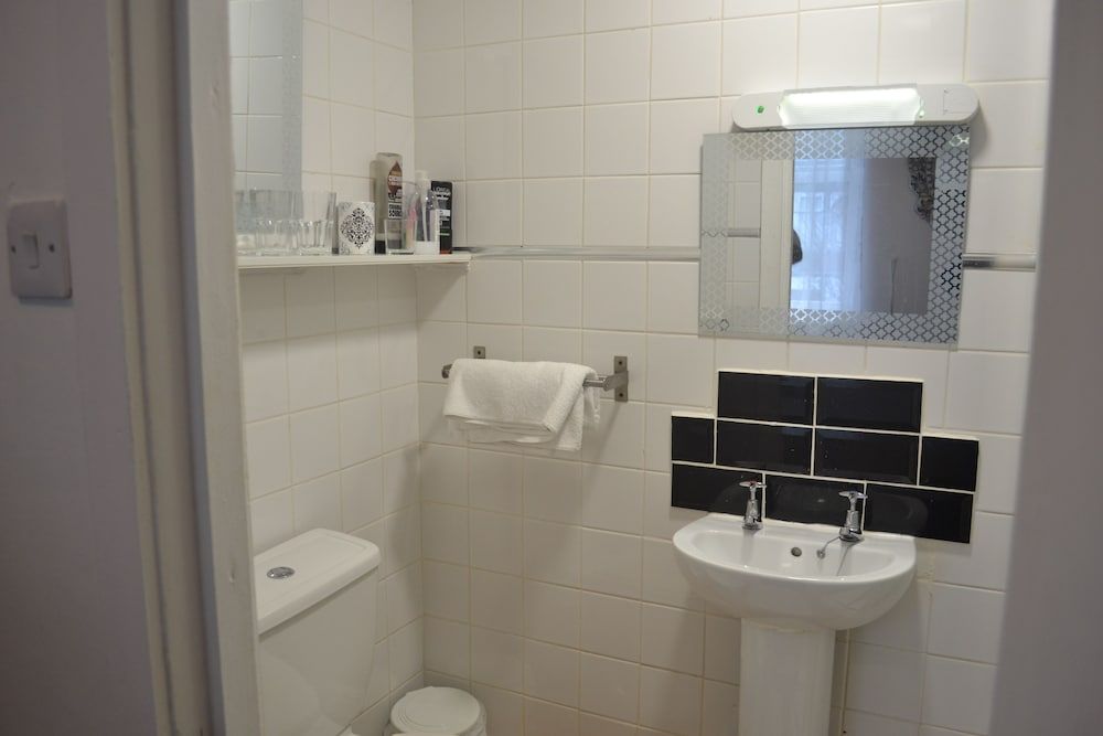 Ocean Road Rooms Standard Triple Room 13