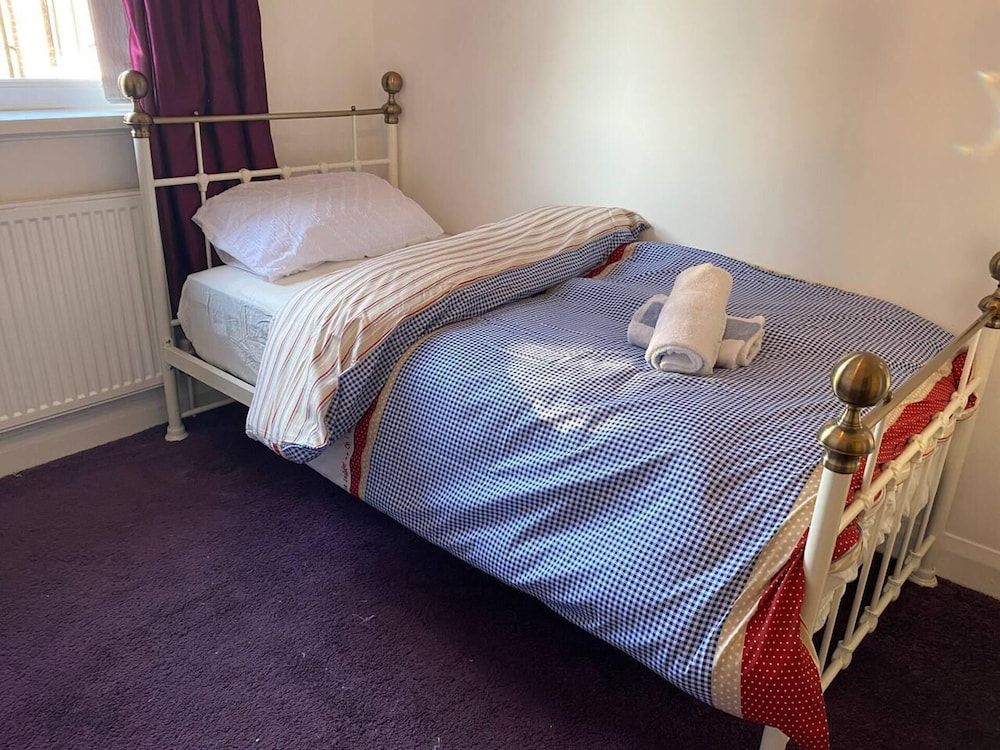 The Gold- Home Away From Home House 3