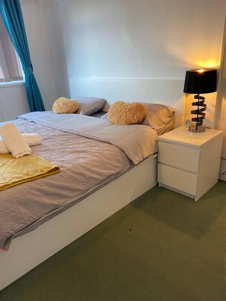 The Gold- Home Away From Home House 9