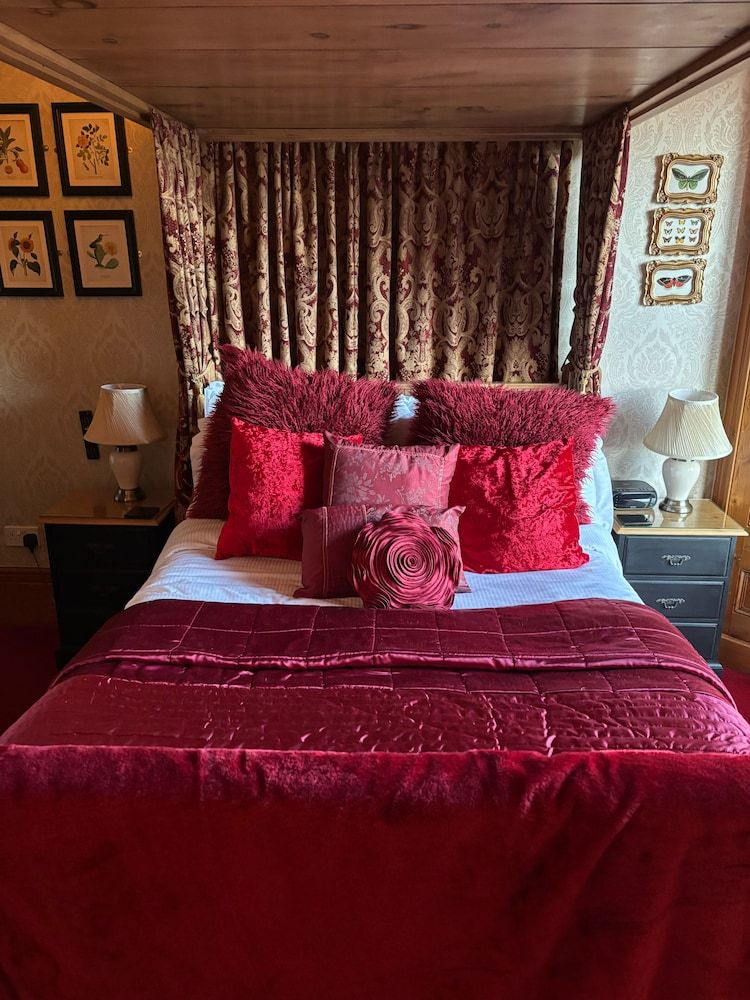 Brooklands Guest House Luxury Double Room 2