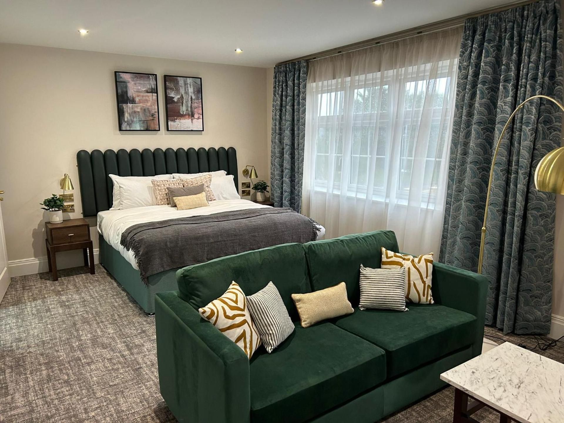 Deluxe Double or Twin Room