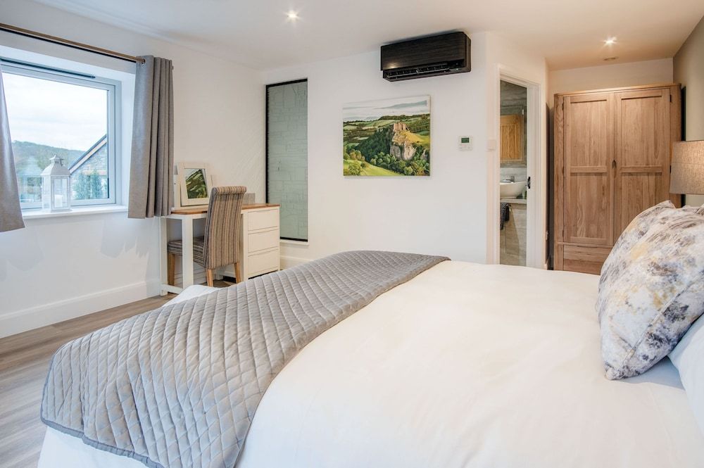 The Sleeping Giant - Pen Y Cae Inn Luxury Double Room, 1 King Bed 8