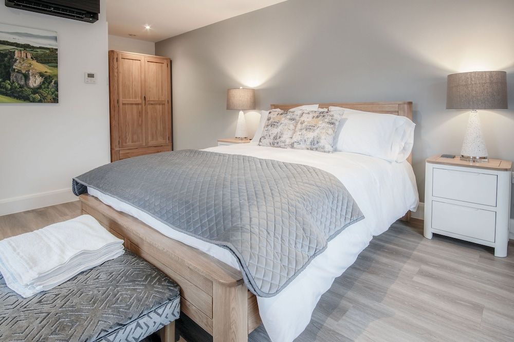 The Sleeping Giant - Pen Y Cae Inn Luxury Double Room, 1 King Bed 5